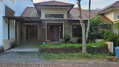 Rumah Dijual di Lakarsantri, Surabaya, LB 180m², Harga Kompetitif!