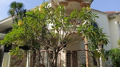 Rumah Modern Luas 164 Jual area Wiyung, Surabaya