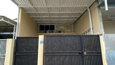 Rumah Dijual di Rungkut, Surabaya, LB 75m², Harga Terbaik!