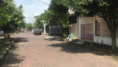 Hunian Mewah di Kawasan Tenggilis Mejoyo, Surabaya, LB 250m², Harga 3,25 Miliar