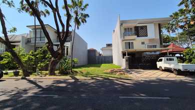 Dijual Kavling 300 m2 Area Komplek Mewah Wiyung