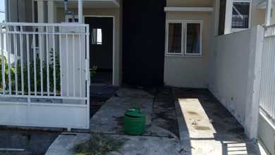 Jual Rumah Cantik Luas 135 m2 di Waru, Surabaya