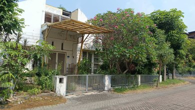Jual Rumah Siap Huni di Lakarsantri, Surabaya, Luas 288 m2