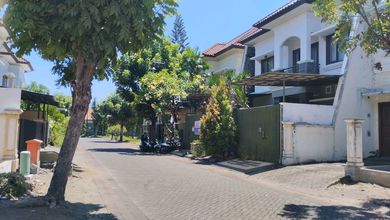 For Sale rumah Mewah di Sukolilo, Surabaya - LT 240m²