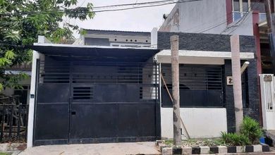 Jual Rumah Cantik Luas 136 m2 di Mulyorejo, Surabaya