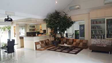 For Sale rumah Eksklusif di Surabaya Kota, Surabaya - LT 441m²