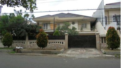 Rumah Mewah LT 900 m2, area Surabaya Kota, Surabaya