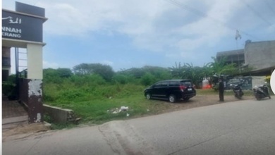 Tanah Luas 7377 m2 Area Strategis Karang Tengah, Dijual Murah