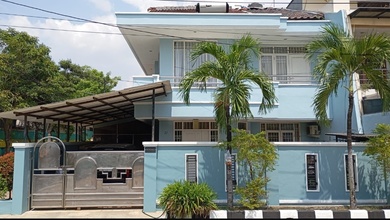 Rumah Modern area Kebon Jeruk, Jakarta Barat, LT 309 m2
