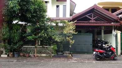 Jual Rumah Mewah Luas 210 m2 Area Raffles Hills, Jakarta Timur