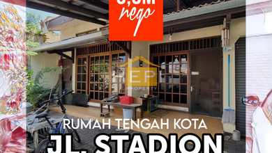 Jual Rumah Cantik Luas 240 m2 di Semarang Tengah, Semarang