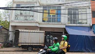 Dijual Ruko Besar  Siap Dipakai Hadap Jalan Besar