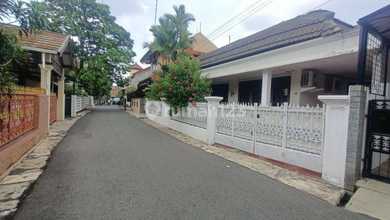 Rumah Unfurnished Daerah Strategis di Tebet