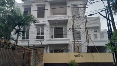 Rumah Eksklusif LT 184 m2, area Bintaro, Jakarta Selatan