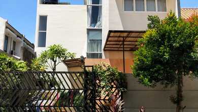 Rumah Premium area Semanan, Jakarta Barat, LT 200 m2