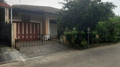 Rumah Sederhana area Cinere, Jakarta Selatan, Luas 420 m2