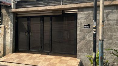 Jual Segera Rumah Mewah area Duri Kepa, Jakarta Barat, Luas 144 m2
