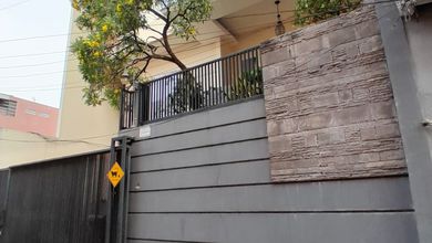 Rumah Modern di Kebayoran Baru, Jakarta Selatan, Luas 220 m2