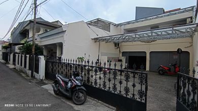 Jual Rumah Siap Tinggal di Tebet, Jakarta Selatan, LT 107 m2