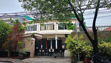Rumah Eksklusif Luas 647 m2, di Kayu Putih, Jakarta Timur