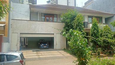 Jual Rumah Siap Huni di Kelapa Gading, Jakarta Utara, LT 470 m2