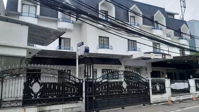 Rumah American Style Widya Chandra Xi Jaksel