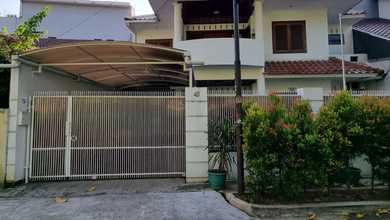Rumah Modern LT 241 Jual di Tebet, Jakarta Selatan