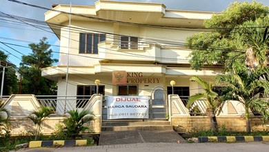 Rumah Modern LT 600 Jual di Kebon Jeruk, Jakarta Barat