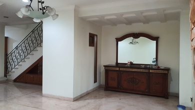 Rumah Furnished Daerah Strategis Kawasan Pantai Indah Kapuk