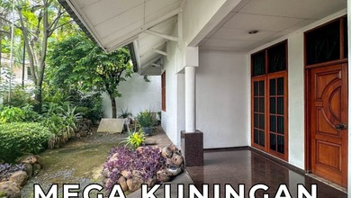 Rumah Minimalis di Mega Kuningan, Jakarta Selatan, LT 510 m2