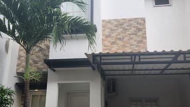 Jual Rumah Nyaman Aman Tiara Residence Cirendeu