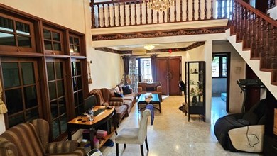 Rumah Elit Luas 242 m2, di Tomang, Jakarta Barat
