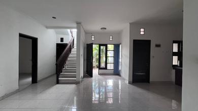 Jual Rumah Siap Huni area Kerobokan, Badung, Luas 125 m2