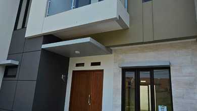 Jual Segera Rumah Mewah di Buah Batu, Bandung, Luas 144 m2