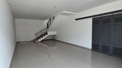 Termurah! Jual Ruko Second Siap Huni Unfurnished untuk Bisnis Anda di Batununggal