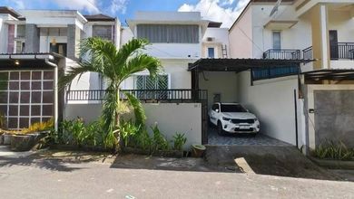 Rumah Premium area Kerobokan, Badung, Luas 130 m2