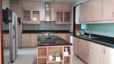 Harga Sewa Paling Murah Apartemen 3BR di Kebayoran Baru Siap Huni Furnished