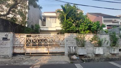 Jual Rumah Siap Huni area Pancoran, Jakarta Selatan, LT 428 m2