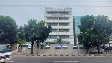  Gedung Komersil 6 Lantai Dibwh Njop Jl Pemuda, Pulogadung. Dkt Ke Rawamangun 