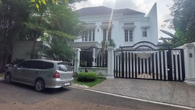Rumah Modern area Pondok Indah, Jakarta Selatan, LT 1050 m2