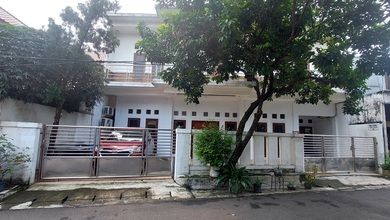 Rumah Modern area Beji, Depok, Luas 300 m2
