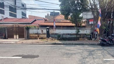 Rumah Mewah Luas 303 m2, area Cawang, Jakarta Timur