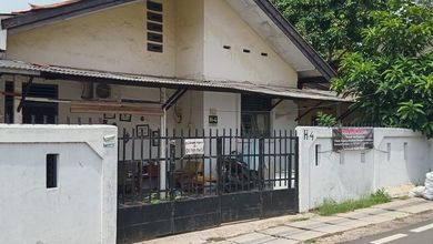 Rumah Lama Di Jl Kramat Lontar, Senen. Dkt Ke Jl Raya Salemba