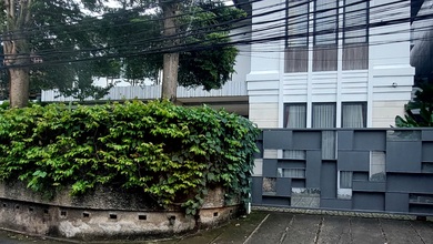 Jual Rumah Bagus Luas 1006 m2 area Lebak Bulus, Jakarta Selatan