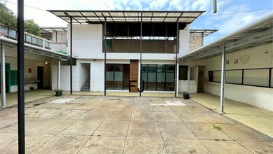 Rumah Eksklusif LT 856 m2, di Asia Afrika, Bandung