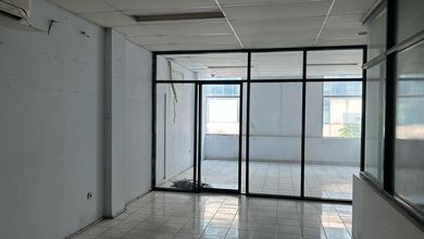 Termurah! Jual Ruko Second Siap Huni Unfurnished untuk Bisnis Anda di Kelapa Gading
