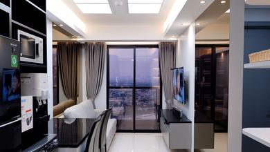 Dijual Cepat Apartemen 2BR Semi Furnished Kondisi Baik Siap Ditempati