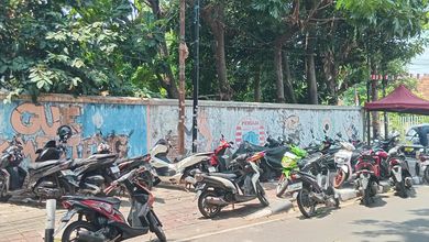 Termurah. Beli Tanah Bonus Bangunan Lama Di Cilosari, Cikini
