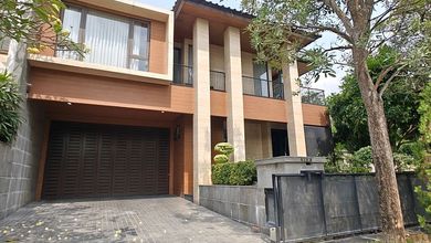 Rumah Area Luxury Candi Golf, Semarang - Harga Terbaik 11,9 Miliar