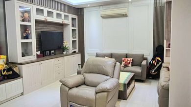 Jual Rumah Mewah Luas 128 m2 Area Gading Serpong Serenade Lake, Tangerang